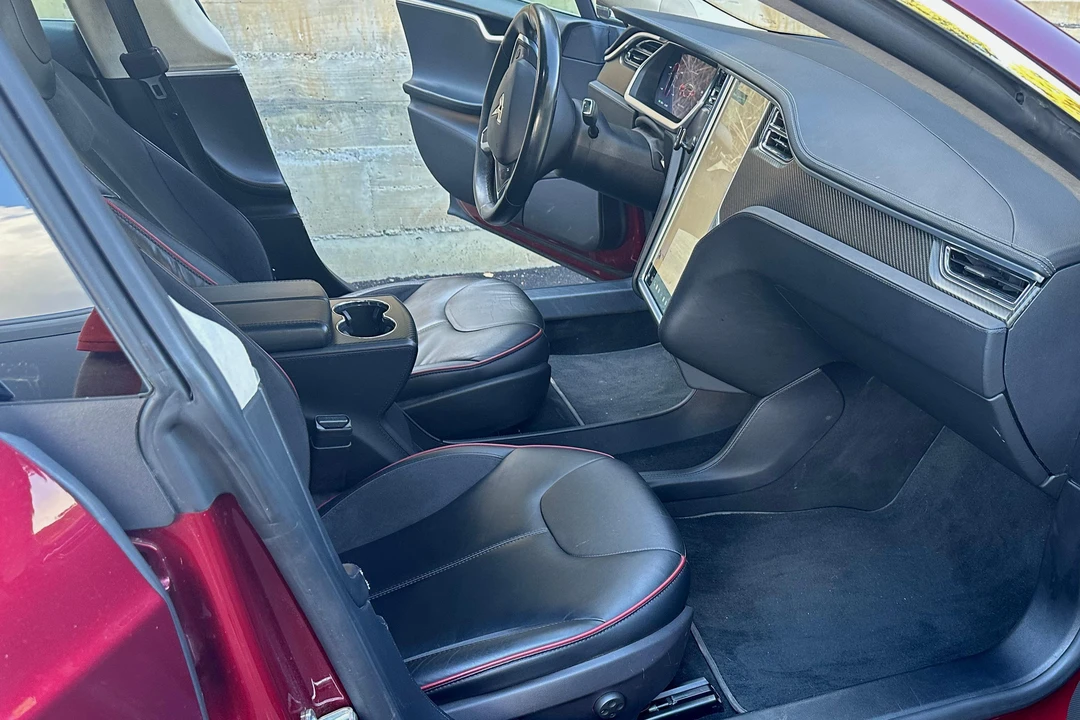 2012 Tesla Model S - Image 23 of 31