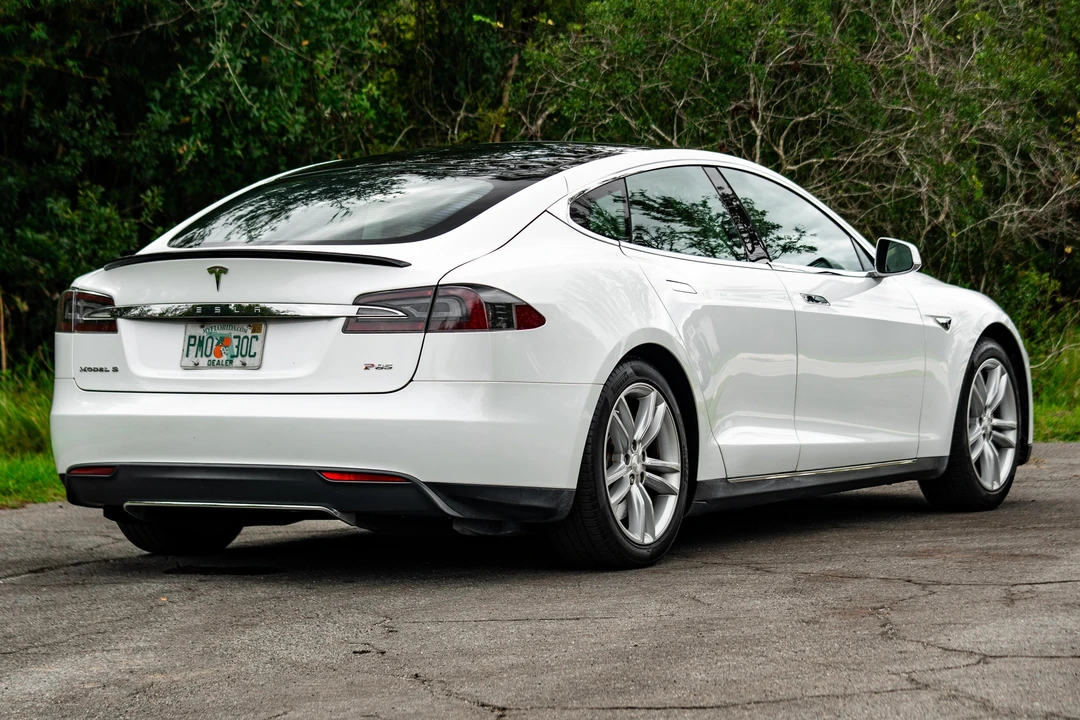 2012 Tesla Model S - Image 4 of 31