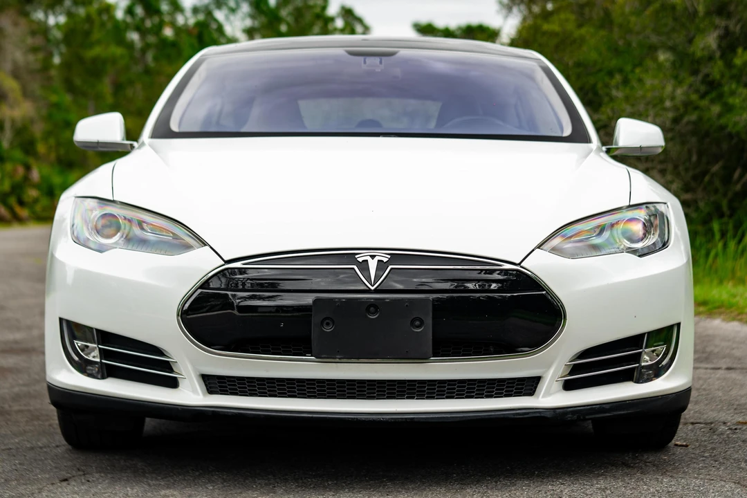 2012 Tesla Model S - Image 2 of 31
