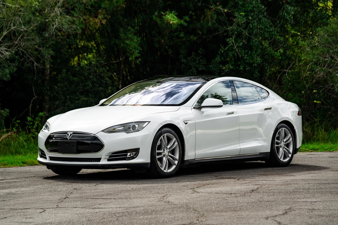 2012 Tesla Model S - Image 10 of 31