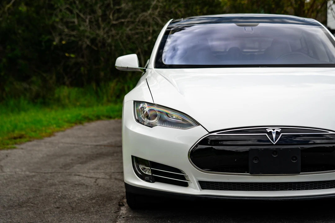 2012 Tesla Model S - Image 29 of 31