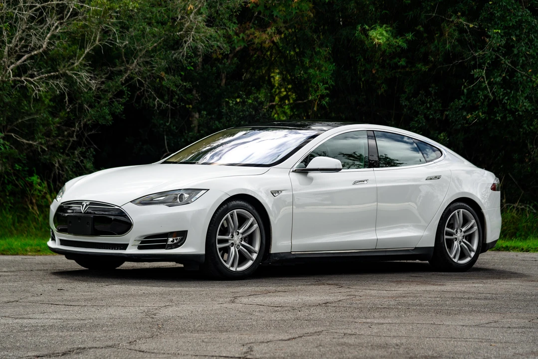 2012 Tesla Model S - Image 11 of 31