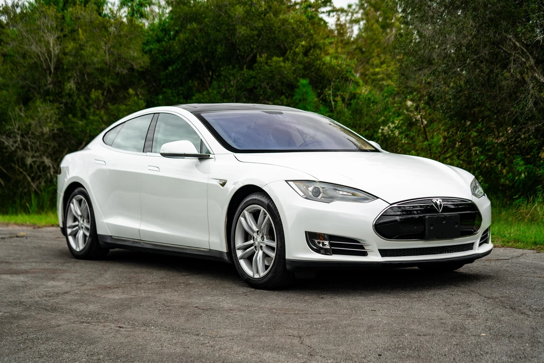 2012 Tesla Model S - Image 24 of 31