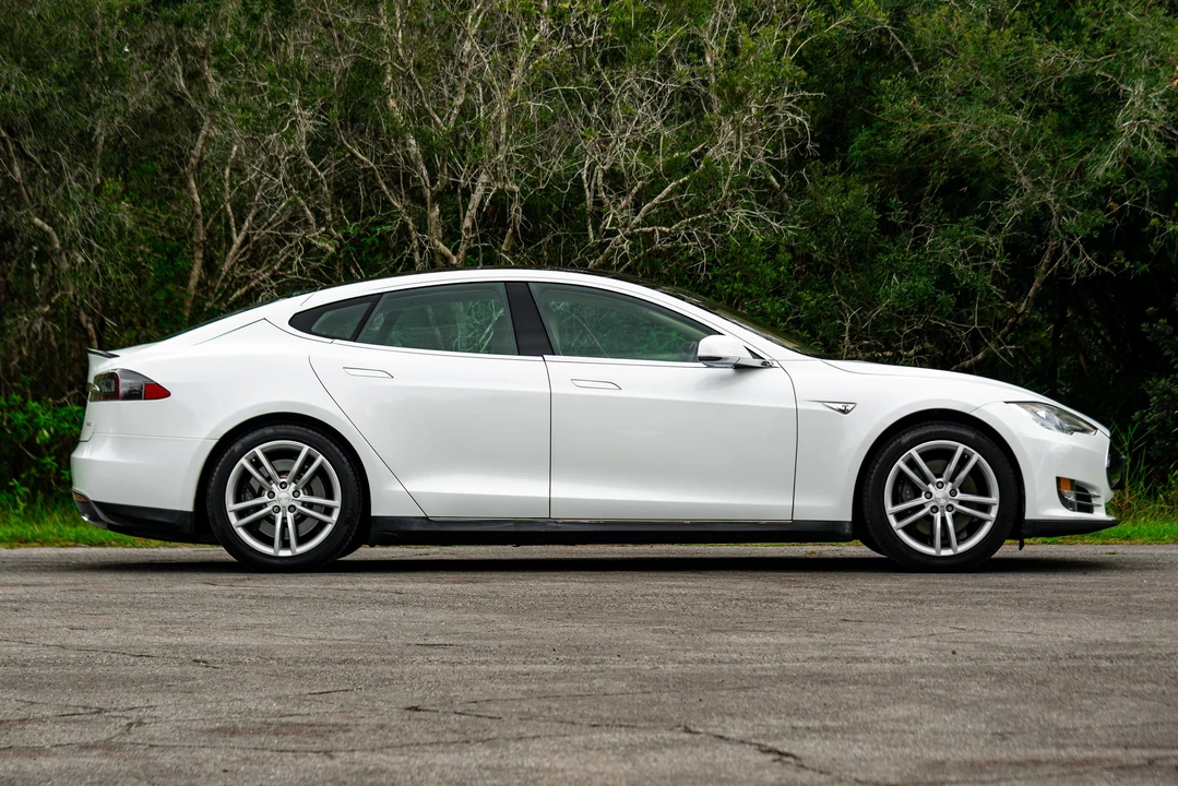 2012 Tesla Model S - Image 22 of 31