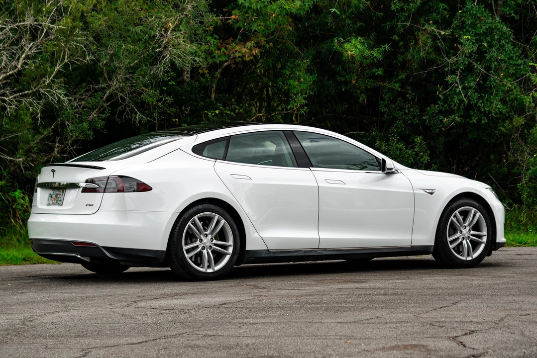 2012 Tesla Model S - Image 21 of 31