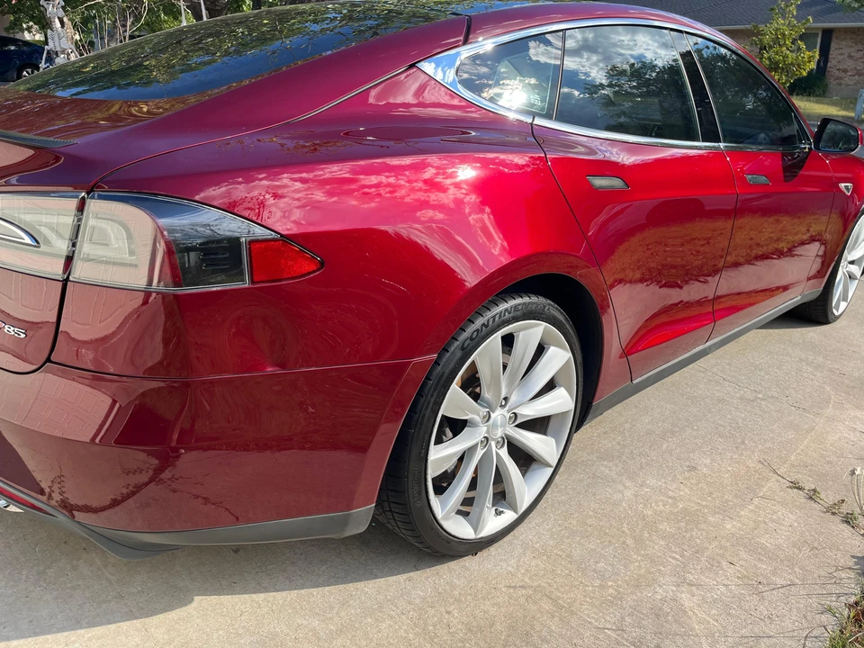 2012 Tesla Model S - Image 22 of 31