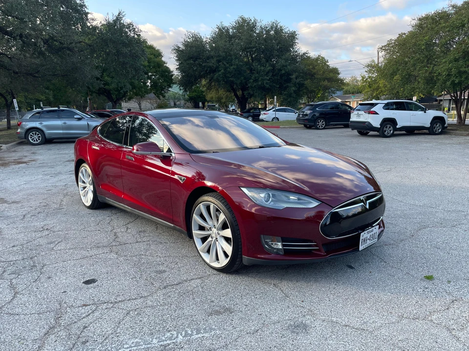 2012 Tesla Model S - Image 13 of 31
