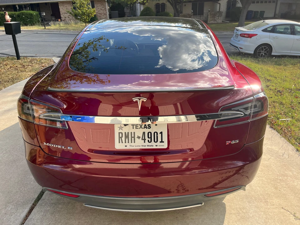 2012 Tesla Model S - Image 11 of 31