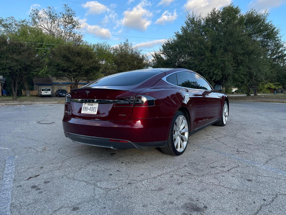 2012 Tesla Model S - Image 12 of 31