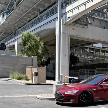 2012 Tesla Model S Signature Performance Sedan 4D