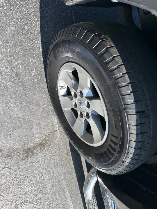 2012 Toyota 4Runner 5th Gen - Image 13 of 17