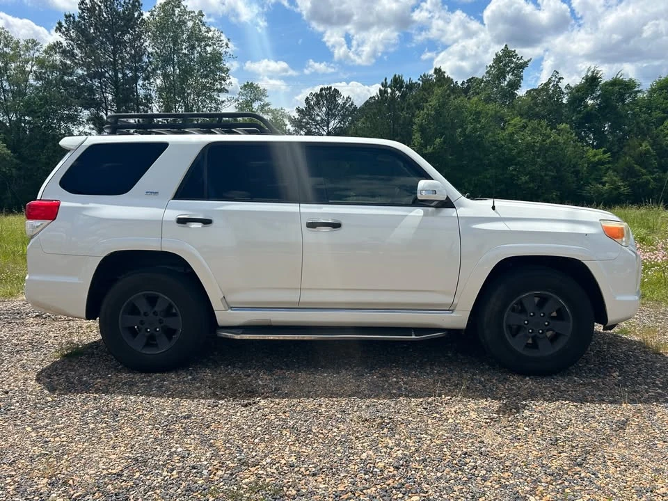 2012 Toyota 4Runner 5th Gen - Image 5 of 16