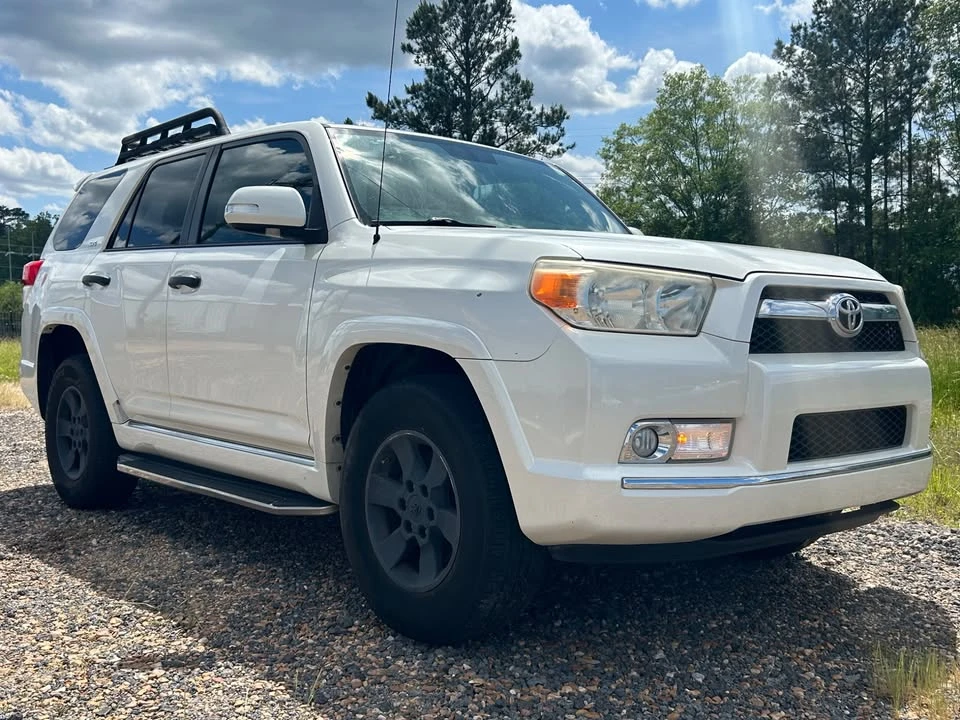 2012 Toyota 4Runner 5th Gen - Image 4 of 16