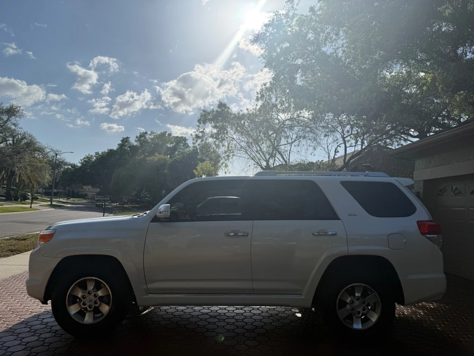 2012 Toyota 4Runner 5th Gen - Image 5 of 21
