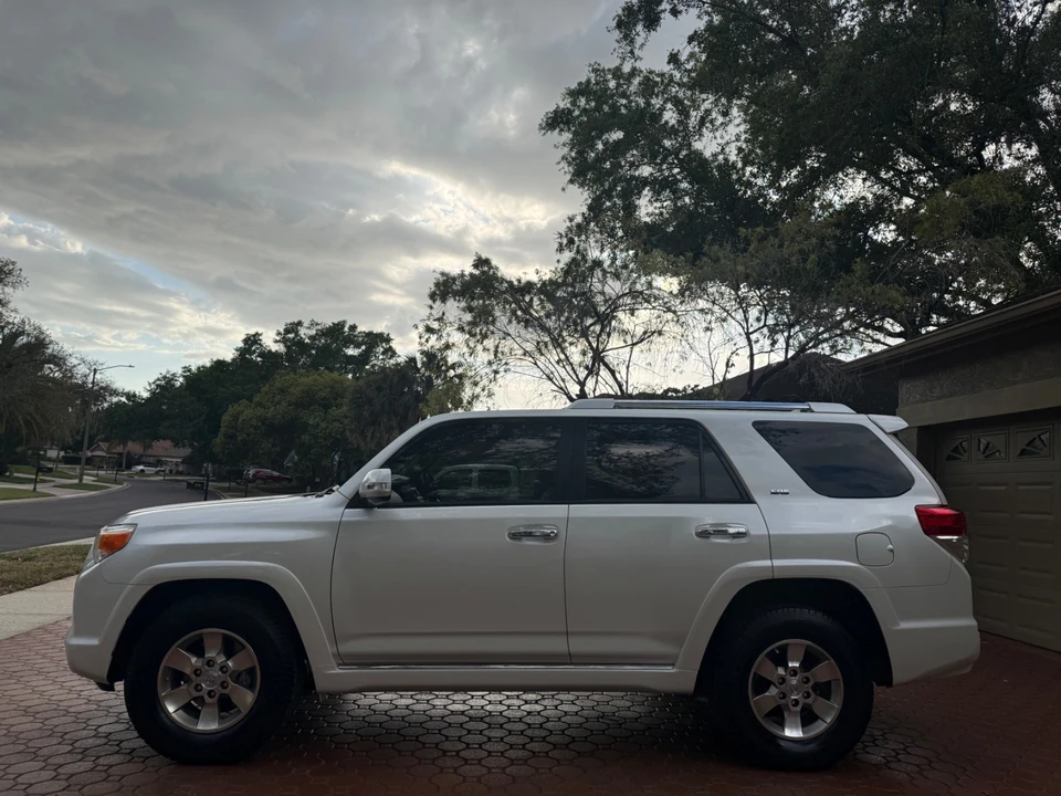 2012 Toyota 4Runner 5th Gen - Image 6 of 21