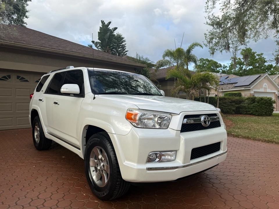 2012 Toyota 4Runner 5th Gen - Image 10 of 21