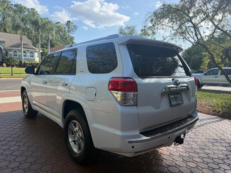 2012 Toyota 4Runner 5th Gen - Image 4 of 21