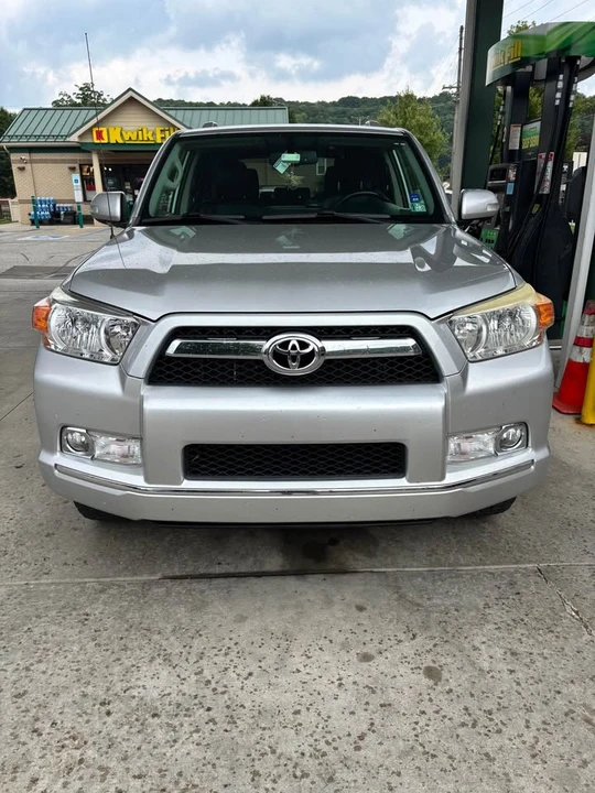 2012 Toyota 4Runner 5th Gen - Image 3 of 9