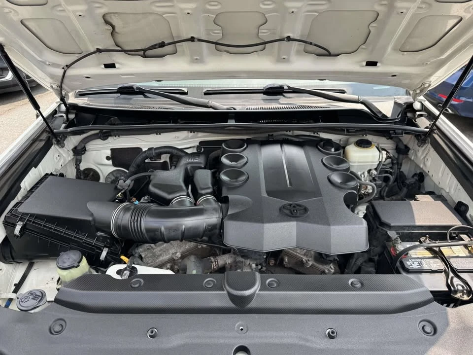 2012 Toyota 4Runner 5th Gen - Image 9 of 17