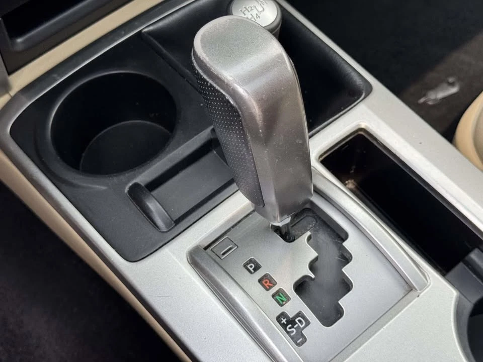 2012 Toyota 4Runner 5th Gen - Image 16 of 17