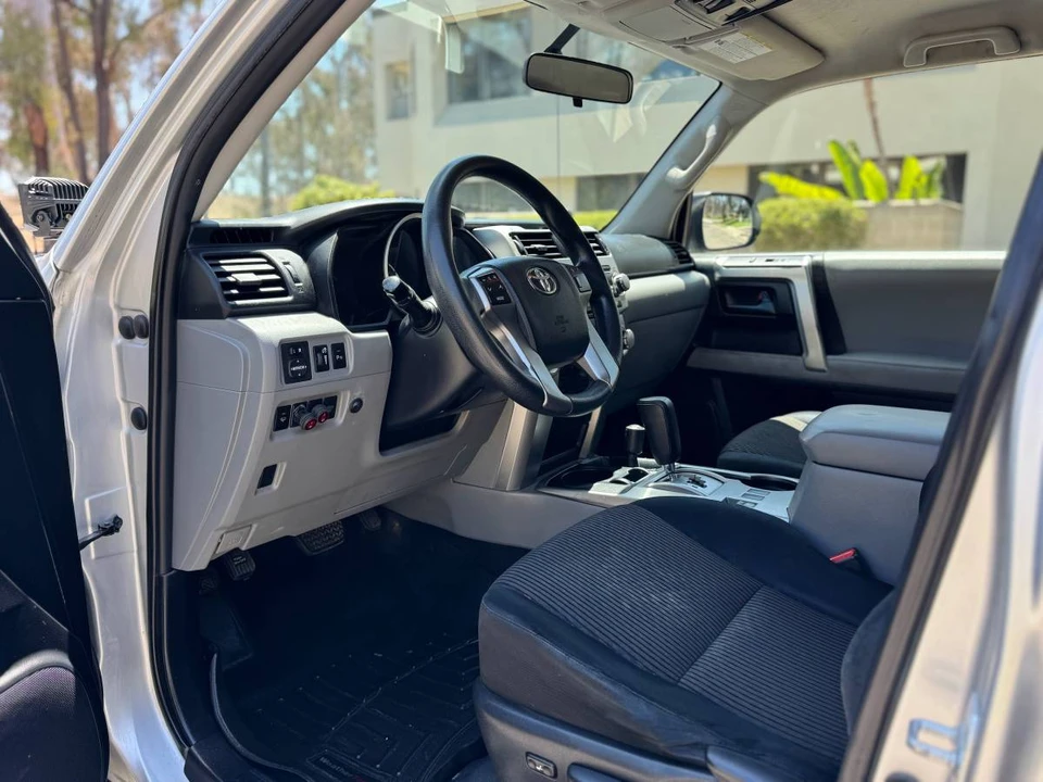 2012 Toyota 4Runner 5th Gen - Image 8 of 11