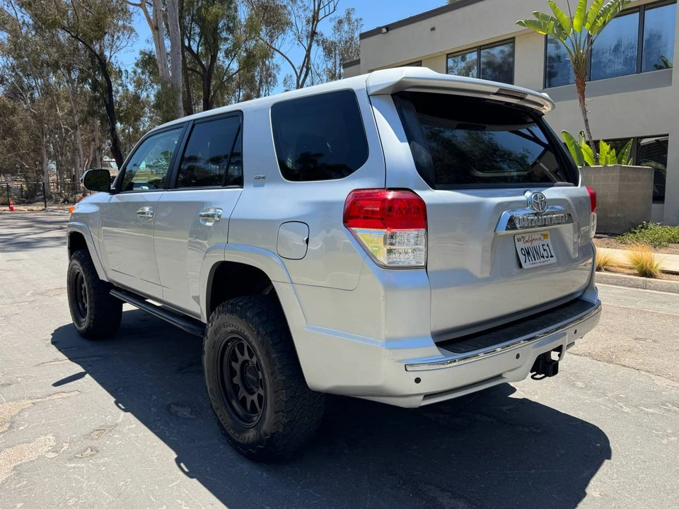 2012 Toyota 4Runner 5th Gen - Image 5 of 11