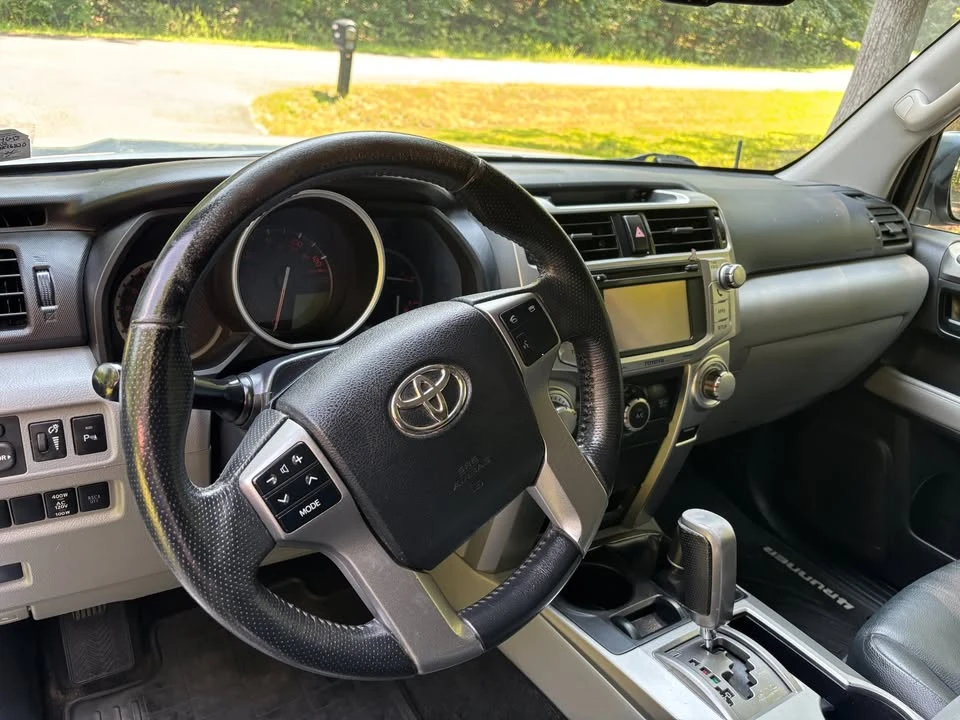 2012 Toyota 4Runner 5th Gen - Image 13 of 16