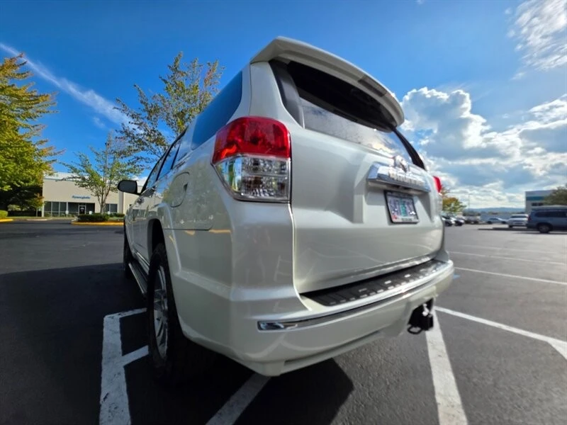 2012 Toyota 4Runner 5th Gen - Image 11 of 21
