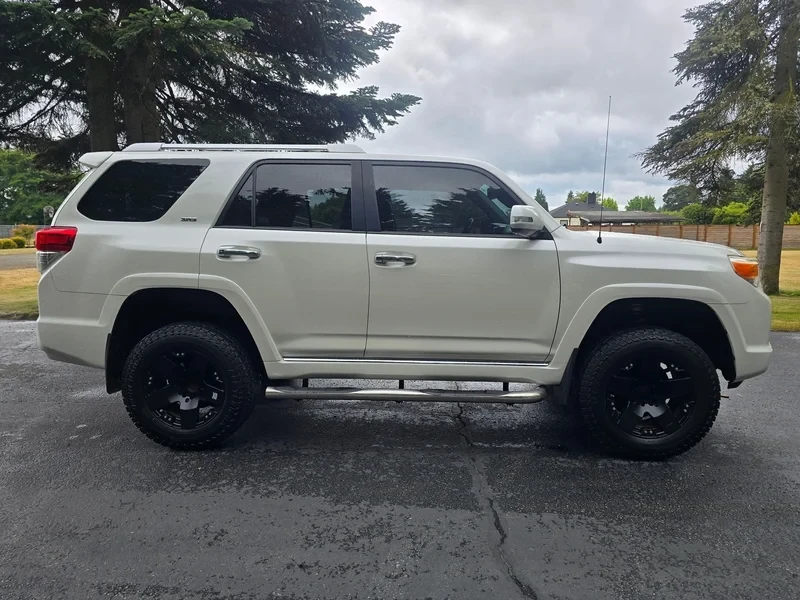 2012 Toyota 4Runner 5th Gen - Image 2 of 20