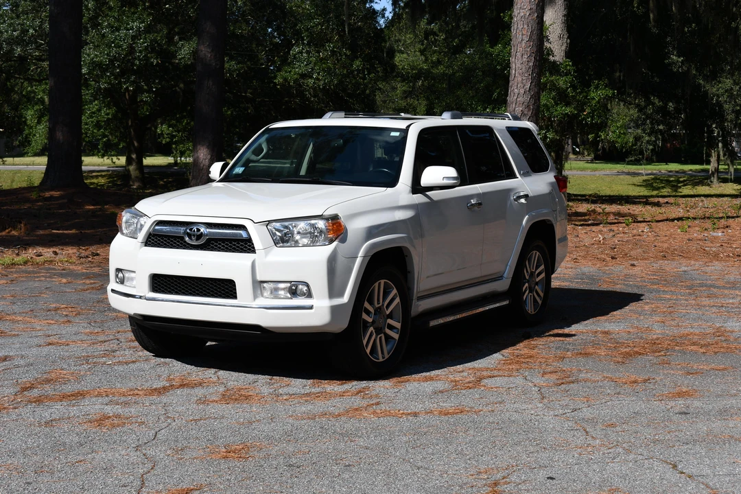 2012 Toyota 4Runner 5th Gen - Image 9 of 31