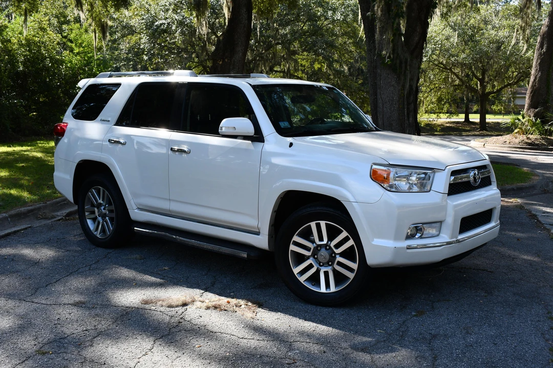 2012 Toyota 4Runner 5th Gen - Image 28 of 31