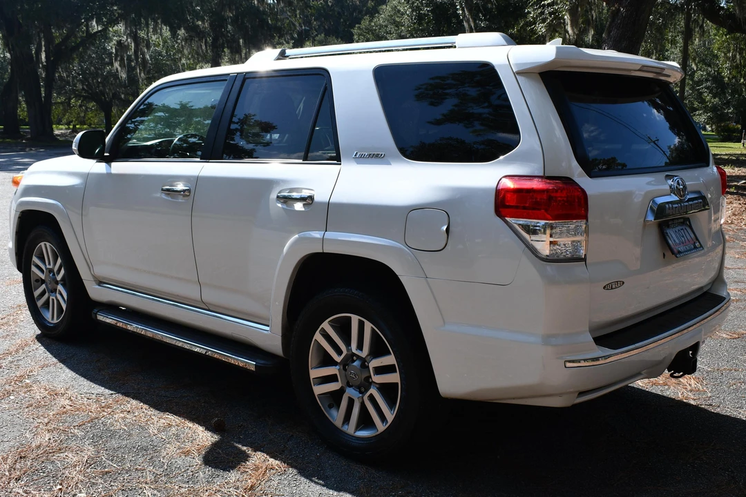 2012 Toyota 4Runner 5th Gen - Image 4 of 31