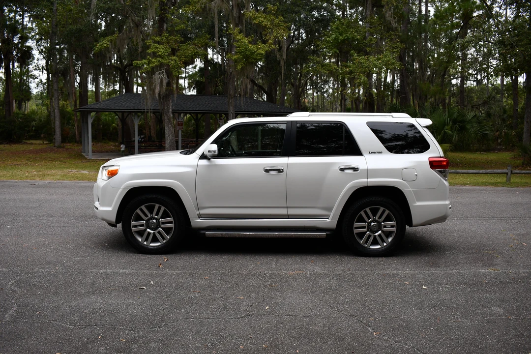 2012 Toyota 4Runner 5th Gen - Image 16 of 31