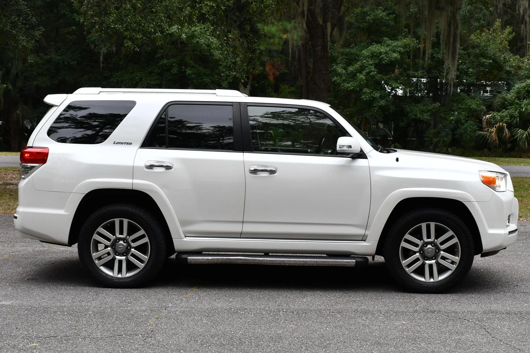 2012 Toyota 4Runner 5th Gen - Image 3 of 31