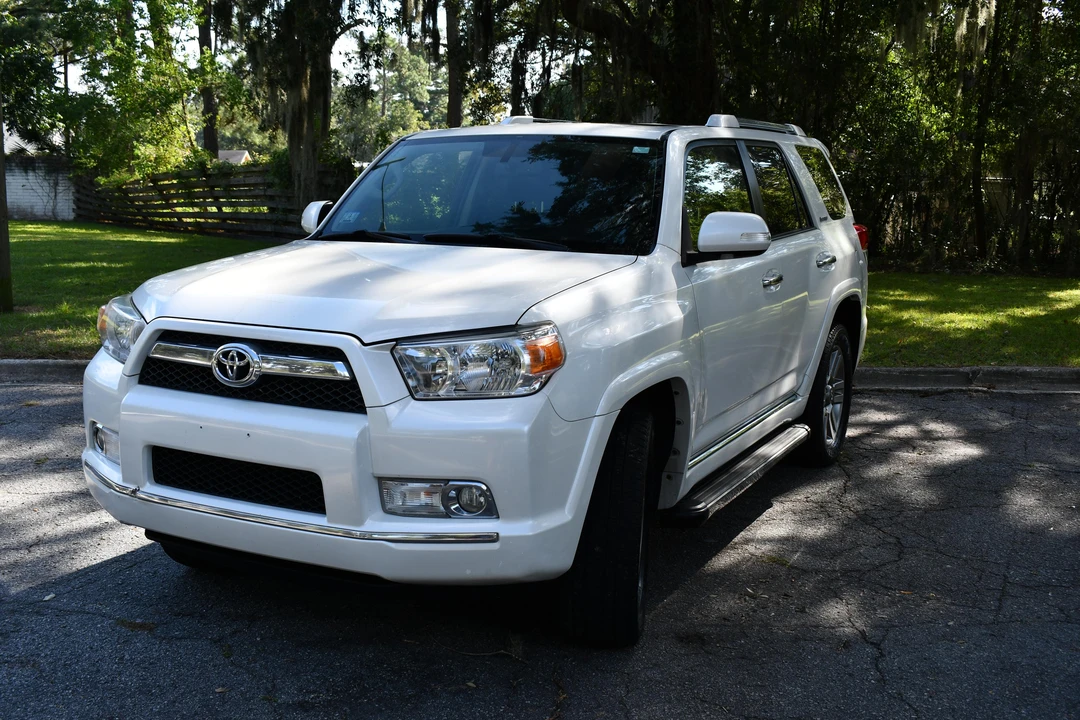 2012 Toyota 4Runner 5th Gen - Image 11 of 31