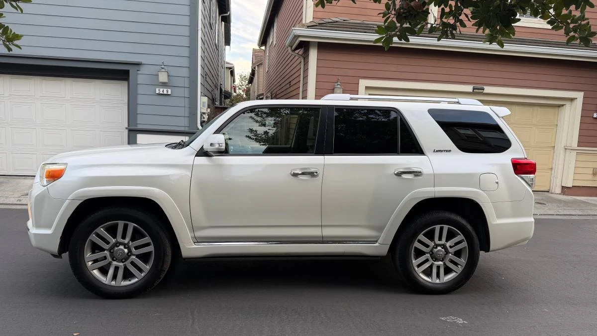 2012 Toyota 4Runner 5th Gen - Image 2 of 18