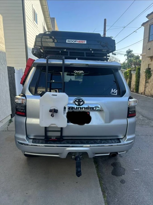 2012 Toyota 4Runner 5th Gen - Image 6 of 11