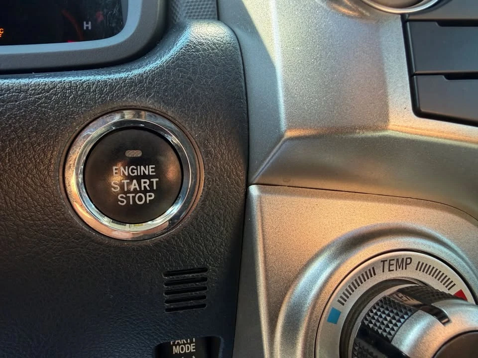 2012 Toyota 4Runner 5th Gen - Image 14 of 19