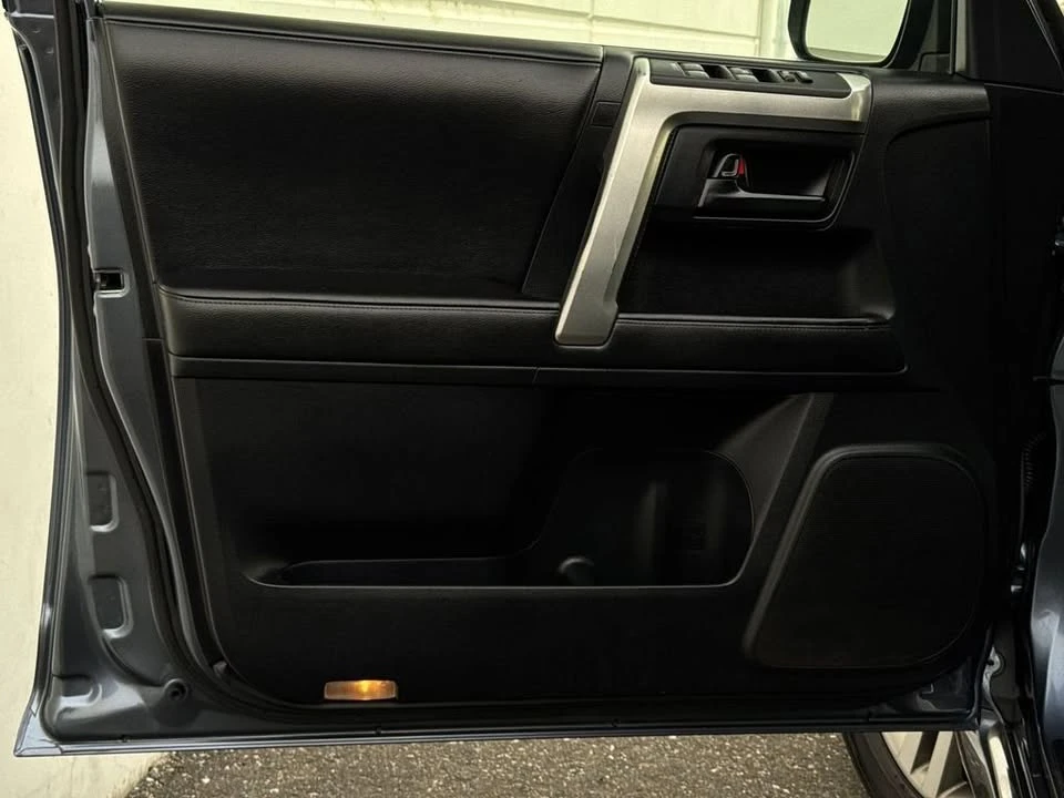 2012 Toyota 4Runner 5th Gen - Image 10 of 20