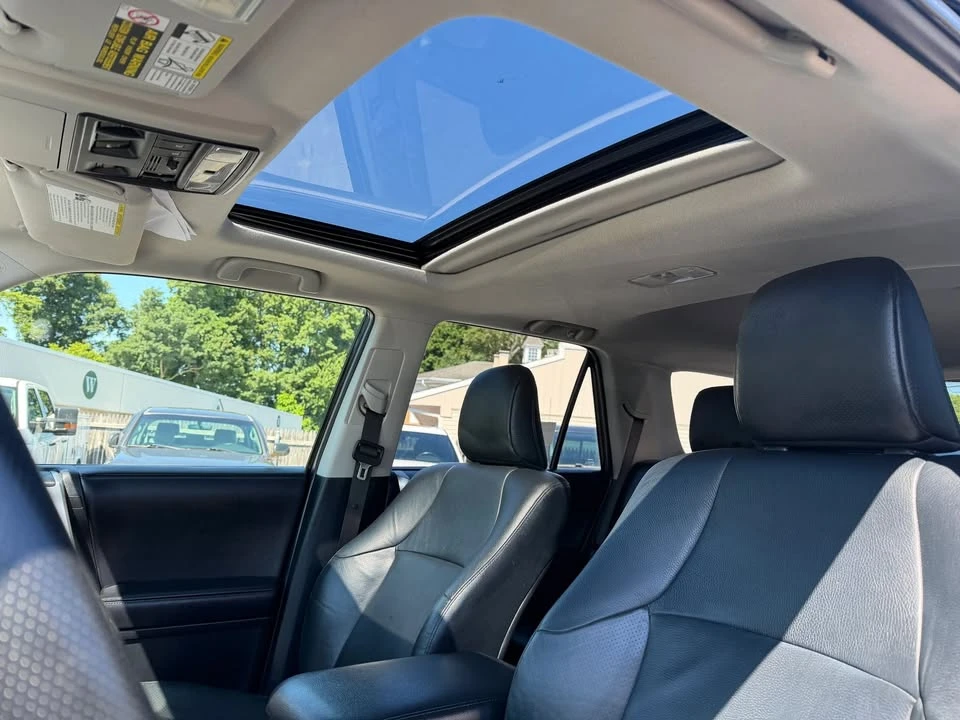 2012 Toyota 4Runner 5th Gen - Image 10 of 17