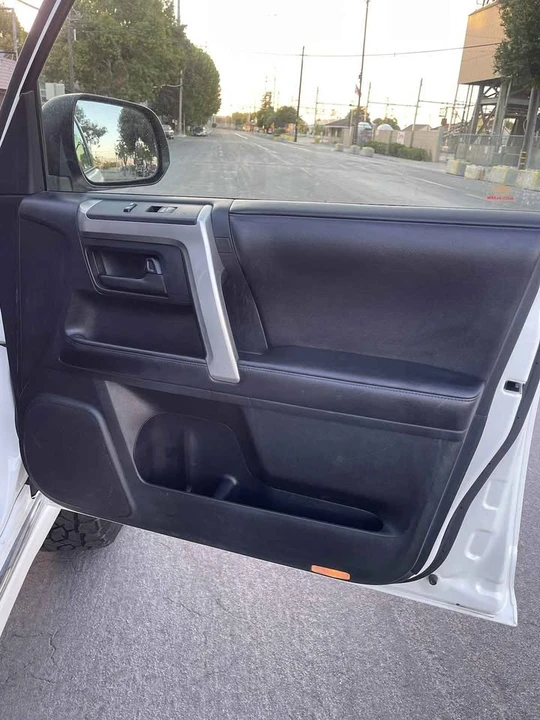 2012 Toyota 4Runner 5th Gen - Image 18 of 20