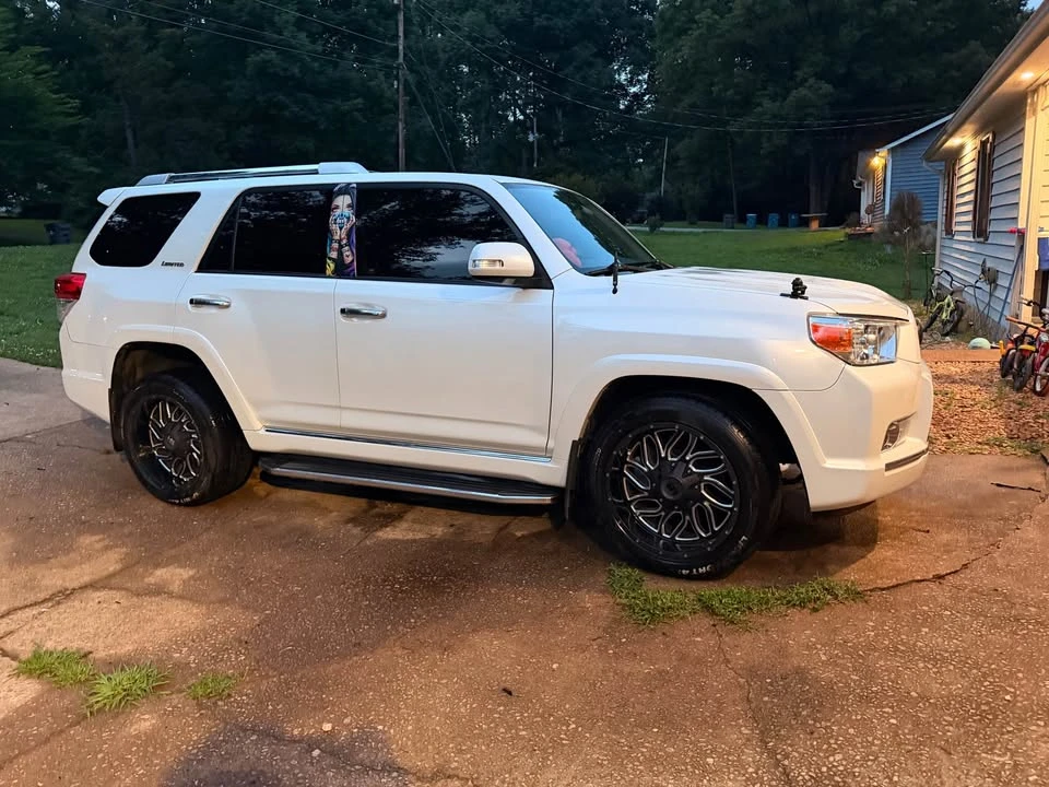 2012 Toyota 4Runner 5th Gen - Image 3 of 13