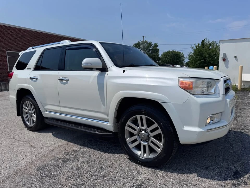 2012 Toyota 4Runner 5th Gen - Image 3 of 20