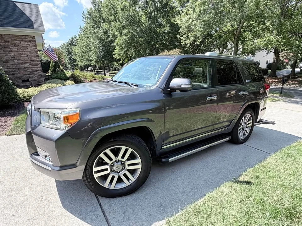 2012 Toyota 4Runner 5th Gen - Image 4 of 10
