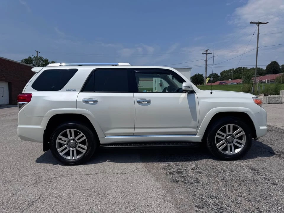 2012 Toyota 4Runner 5th Gen - Image 4 of 20