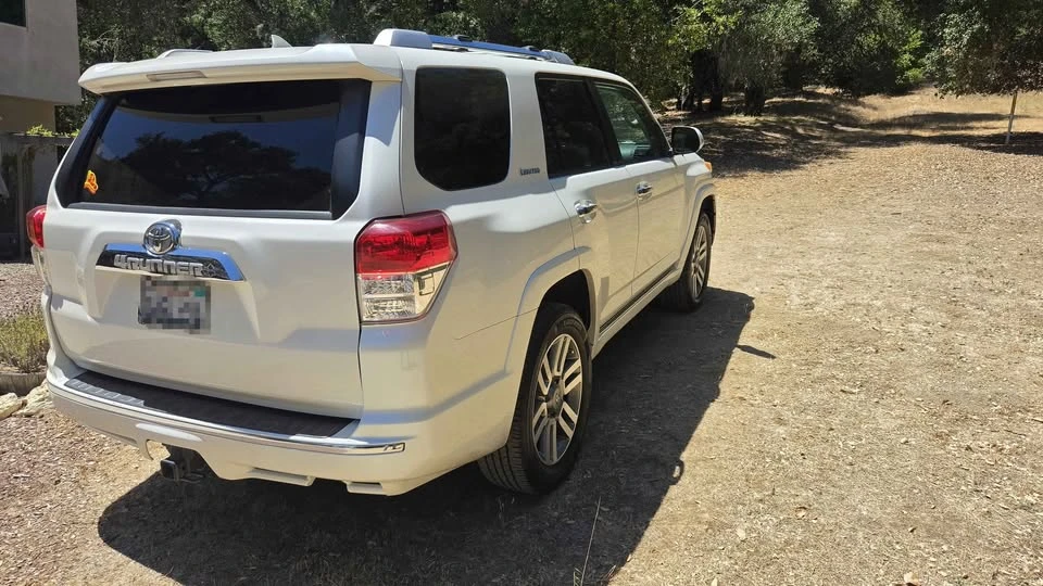 2012 Toyota 4Runner 5th Gen - Image 5 of 7