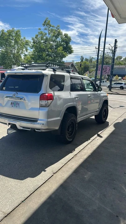 2012 Toyota 4Runner 5th Gen - Image 3 of 4
