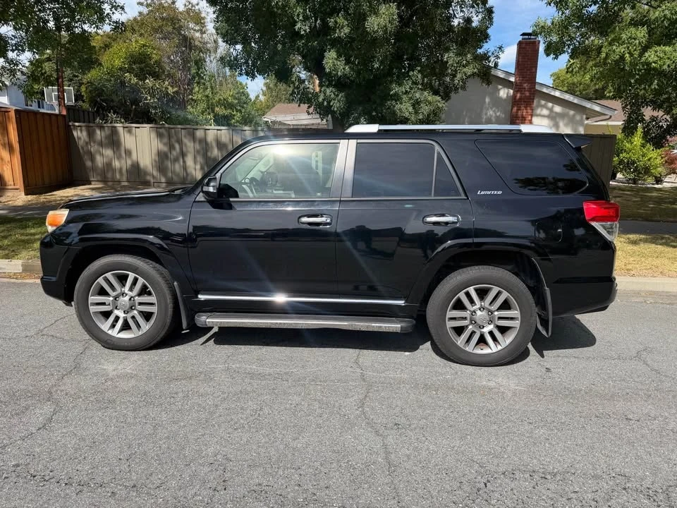 2012 Toyota 4Runner 5th Gen - Image 8 of 11