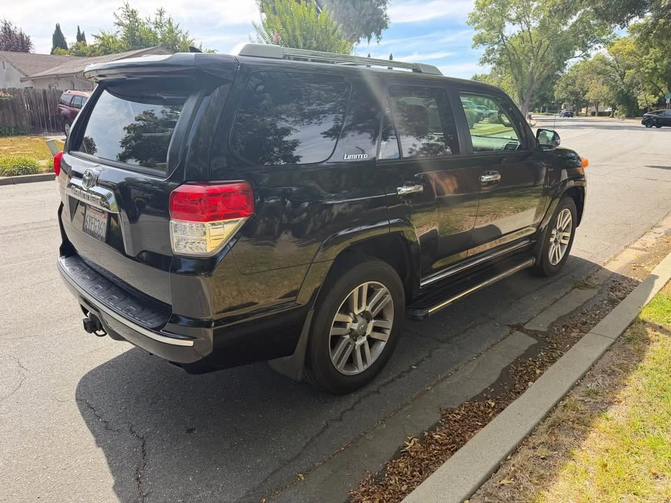 2012 Toyota 4Runner 5th Gen - Image 5 of 11