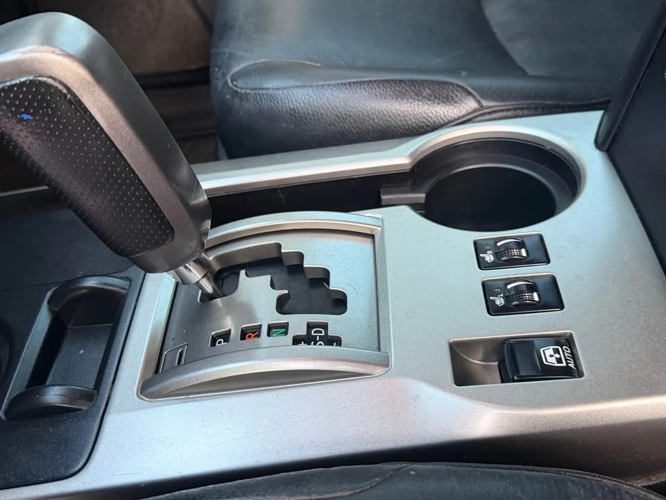 2012 Toyota 4Runner 5th Gen - Image 9 of 15